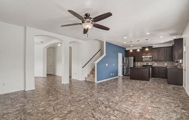 5-bedroom rental at 8410 Puente in San Antonio, TX — photo 1