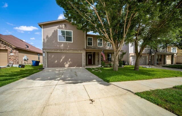 4-bedroom rental at 117 Gatewood Bay in Cibolo, TX — photo 2