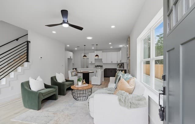 3-bedroom rental at 2111 Virginia Unit 102 in San Antonio, TX — photo 4