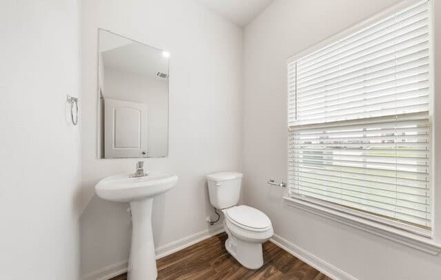 4-bedroom rental at 11038 Chatham Ct in Converse, TX — photo 5