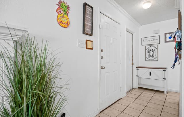 Home for sale at 10502 Kinderhook in San Antonio, TX — photo 5