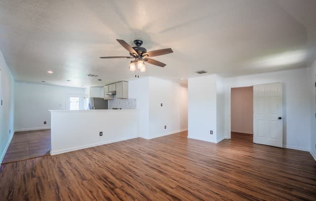 3-bedroom rental at 152 Hinge Chase in Cibolo, TX — photo 5