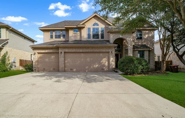 5-bedroom rental at 3338 Bending Creek in San Antonio, TX — photo 1