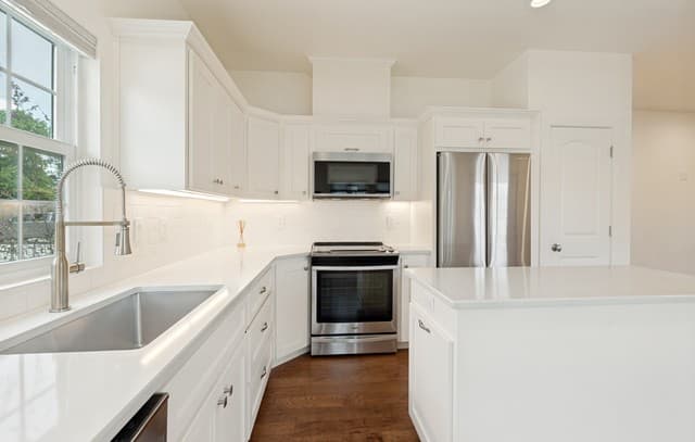2-bedroom rental at 530 #1000 Oak Park Dr in Boerne, TX — photo 5