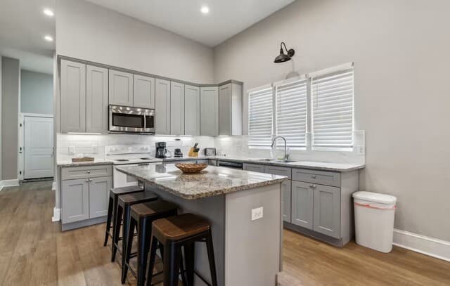 rental at 112 Hill St in San Antonio, TX — photo 5