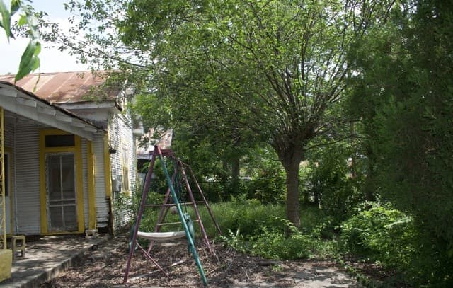 1-bedroom rental at 601 N Chupaderas in San Antonio, TX — photo 3
