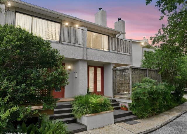 2-bedroom rental at 409 Circle St Unit 409 in San Antonio, TX — photo 1
