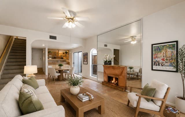 2-bedroom rental at 409 Circle St Unit 409 in San Antonio, TX — photo 3