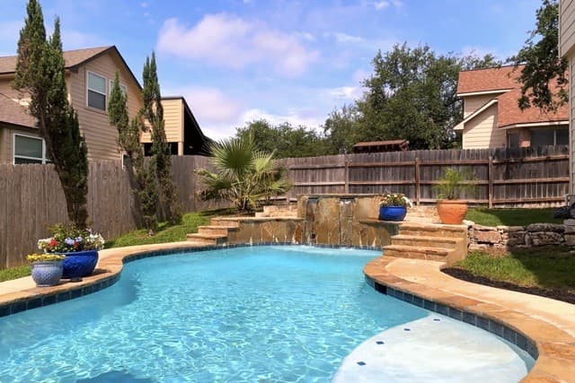 4-bedroom rental at 1618 Heavens Peak in San Antonio, TX — photo 1