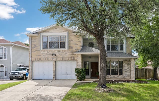 3-bedroom rental at 959 Hedgestone Dr in San Antonio, TX — photo 2