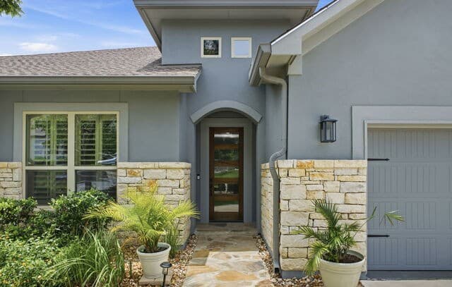 4-bedroom rental at 4058 Monteverde Way in San Antonio, TX — photo 3