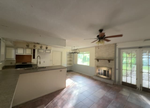 3-bedroom rental at 7011 Wildfern St in Leon Valley, TX — photo 3