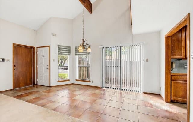 3-bedroom rental at 13114 Brook Garden Ln in San Antonio, TX — photo 4