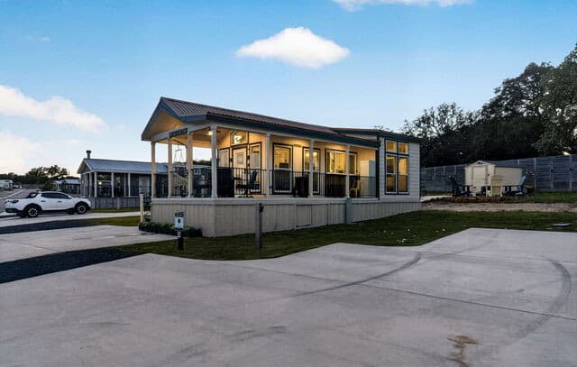 1-bedroom rental at 5386 Ranch Road 1376 #64 in Fredericksburg, TX — photo 3