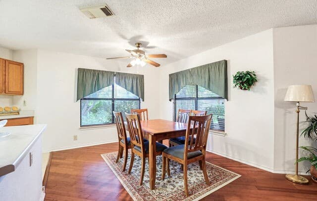 3-bedroom rental at 18327 Redriver Song in San Antonio, TX — photo 5