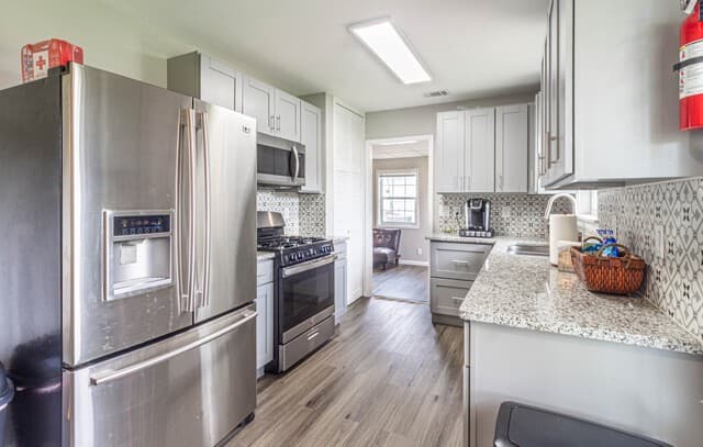 3-bedroom rental at 622 Pinewood Ln in San Antonio, TX — photo 5
