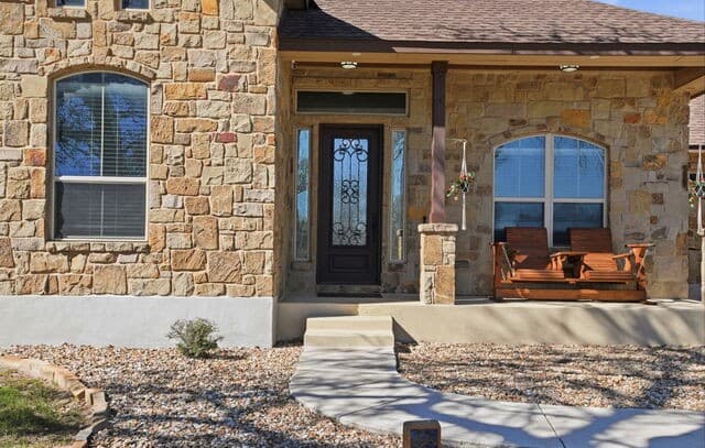 4-bedroom rental at 109 Bucks in La Vernia TX