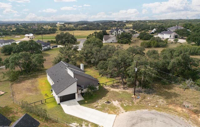 2-bedroom rental at 103 Hans Bell in Blanco, TX — photo 3