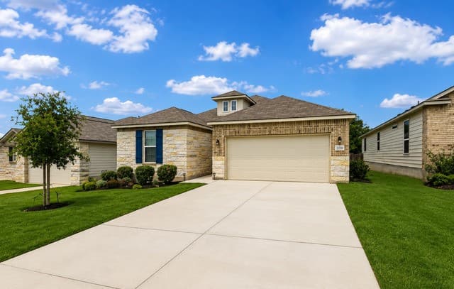 4-bedroom rental at 22119 Approach in San Antonio, TX — photo 3