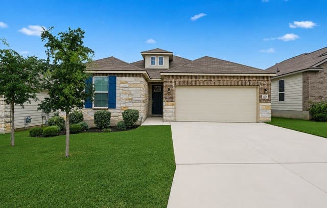 4-bedroom rental at 22119 Approach in San Antonio, TX — photo 4