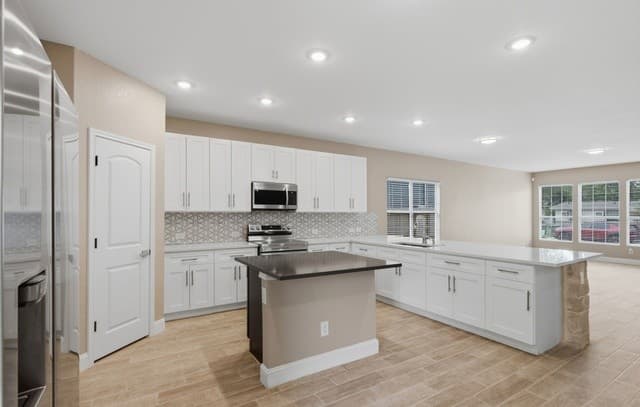 4-bedroom rental at 167 Hopi Street in San Antonio, TX — photo 4