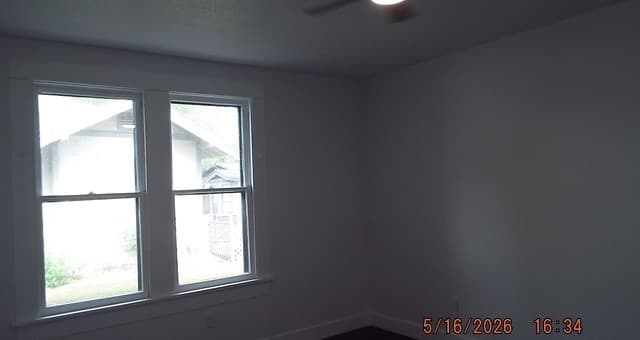 2-bedroom rental at 940 W Mulberry Unit DOWNSTAIRS, 1 in San Antonio, TX — photo 5