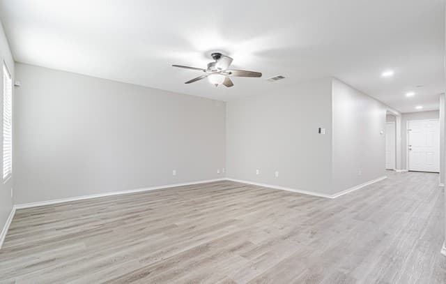 3-bedroom rental at 7319 Galileo Line in San Antonio, TX — photo 5