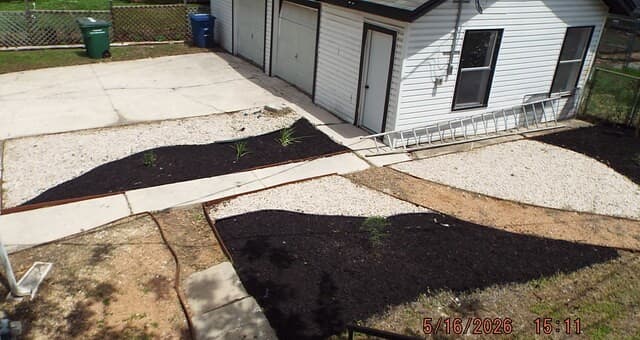 1-bedroom rental at 940 W Mulberry Unit UPSTAIRS, REAR, # 3 in San Antonio, TX — photo 3