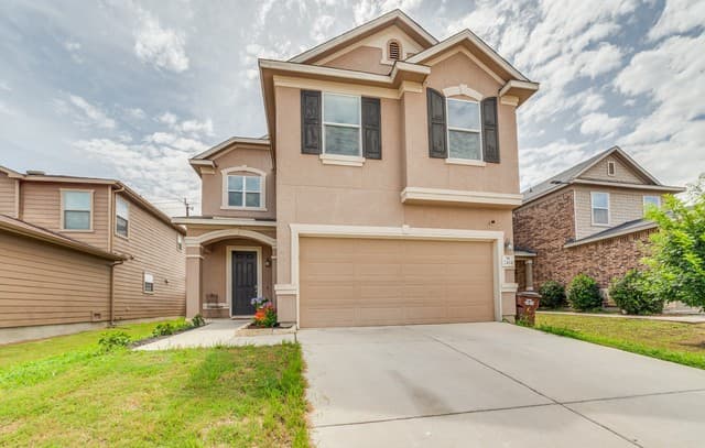 3-bedroom rental at 2414 Cotton Forrest in San Antonio, TX — photo 2