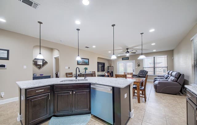4-bedroom rental at 213 Landmark in Cibolo, TX — photo 5