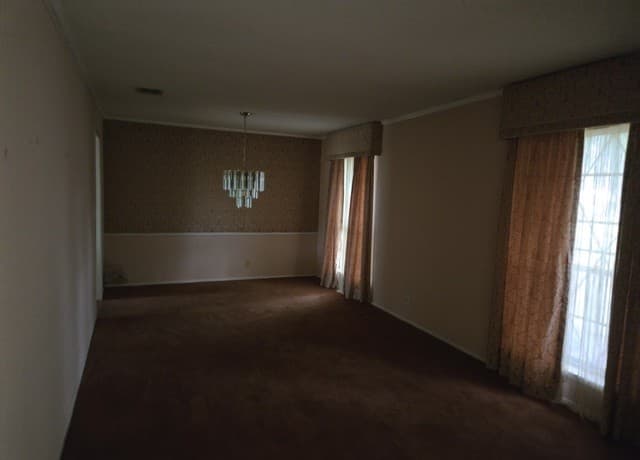 3-bedroom rental at 9622 Chelmsford Dr in San Antonio, TX — photo 3
