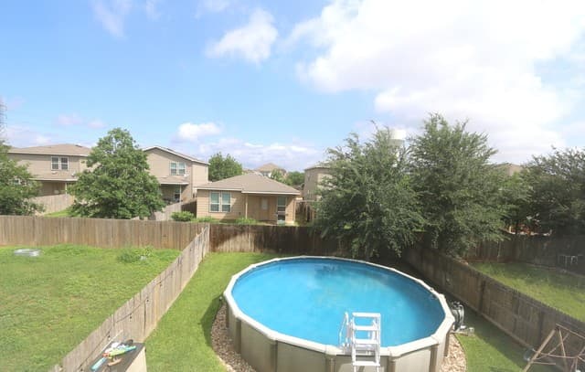 3-bedroom rental at 449 Auburn Park in Selma, TX — photo 3