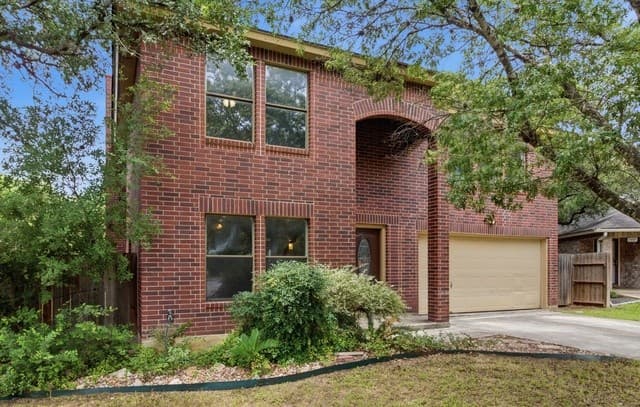 3-bedroom rental at 7611 Blue Flax Cv in San Antonio, TX — photo 1