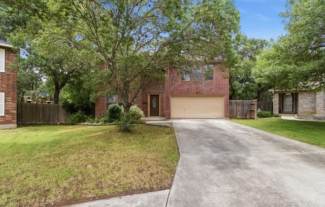 3-bedroom rental at 7611 Blue Flax Cv in San Antonio, TX — photo 2