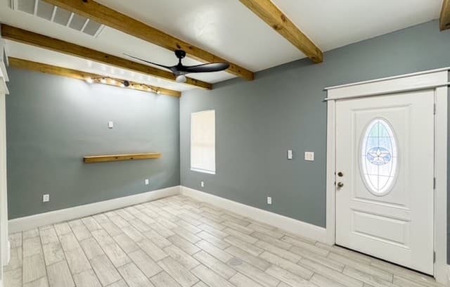 3-bedroom rental at 426 Buckingham in San Antonio, TX — photo 5