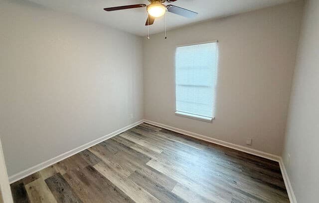 3-bedroom rental at 4338 Sun Vista Ln in San Antonio, TX — photo 4