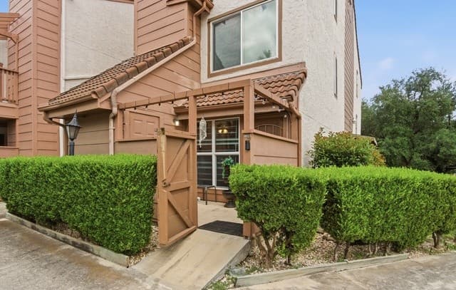 1-bedroom rental at 4107 Medical #8102 in San Antonio TX