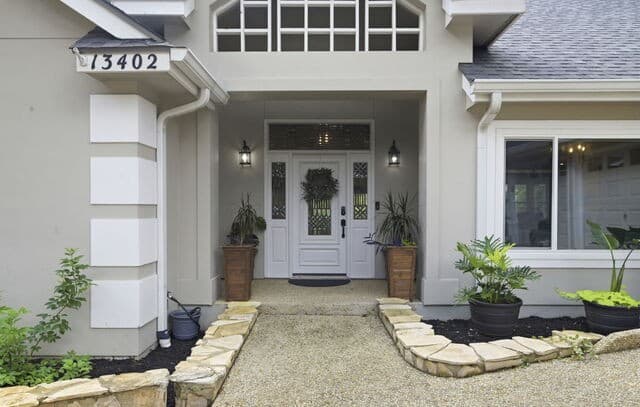 3-bedroom rental at 13402 Vista Del Rey in San Antonio, TX — photo 4