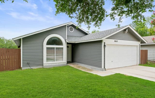 Home for sale at 8607 Ridge Mile Dr in San Antonio, TX — photo 3