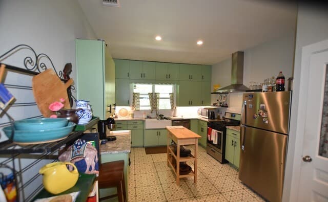 3-bedroom rental at 1630 W Craig in San Antonio, TX — photo 4