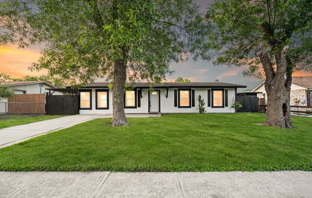 Home for sale at 5871 Castle Lk in San Antonio, TX — photo 1
