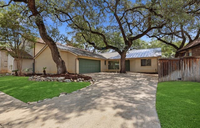 Home for sale at 32 Donore in San Antonio, TX — photo 1