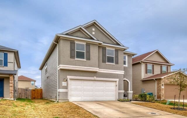 4-bedroom rental at 6519 Runaway Row in Converse, TX — photo 2