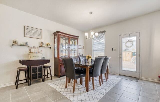 4-bedroom rental at 6519 Runaway Row in Converse, TX — photo 4
