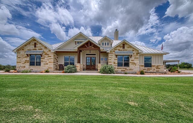 Home for sale at 1188 County Road 328 in Adkins, TX — photo 1
