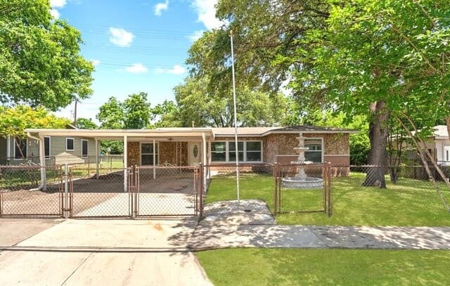 Home for sale at 623 Weizmann in San Antonio, TX — photo 1