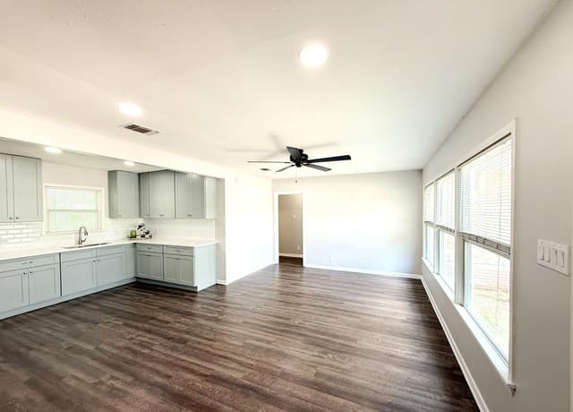 Home for sale at 623 Weizmann in San Antonio, TX — photo 2