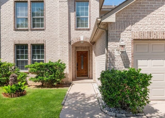 Home for sale at 8714 Santa Fe Cove in Helotes, TX — photo 3