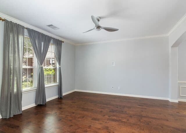 Home for sale at 8714 Santa Fe Cove in Helotes, TX — photo 5
