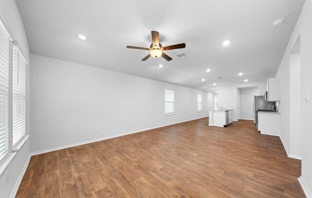 3-bedroom rental at 4522 Meerkat in Converse, TX — photo 5